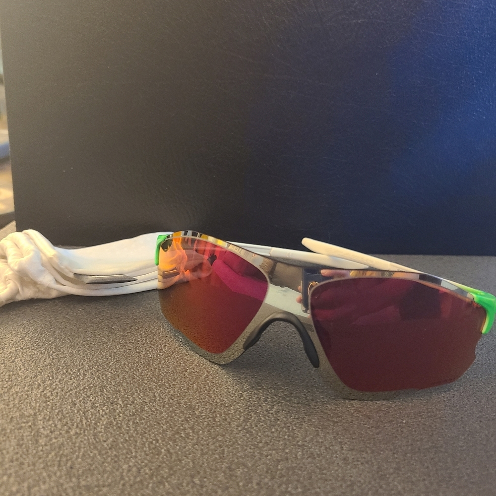 Oakley Men's Evzero Path Sunglasses prism lens. Awesome glasses! - Picture 3 of 11